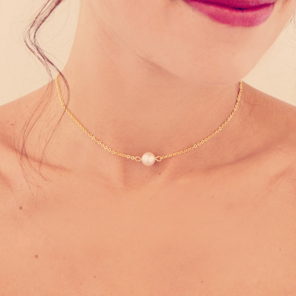 Collier fin à perle nacrée – bijou minimaliste et chic Cérémonie