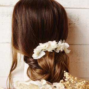 3 bun picks eternal fresh flowers ivory white Pure collection image 4