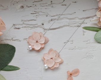 Pendientes colgantes de flores naturales color rosa – joyería nupcial con flores preservadas