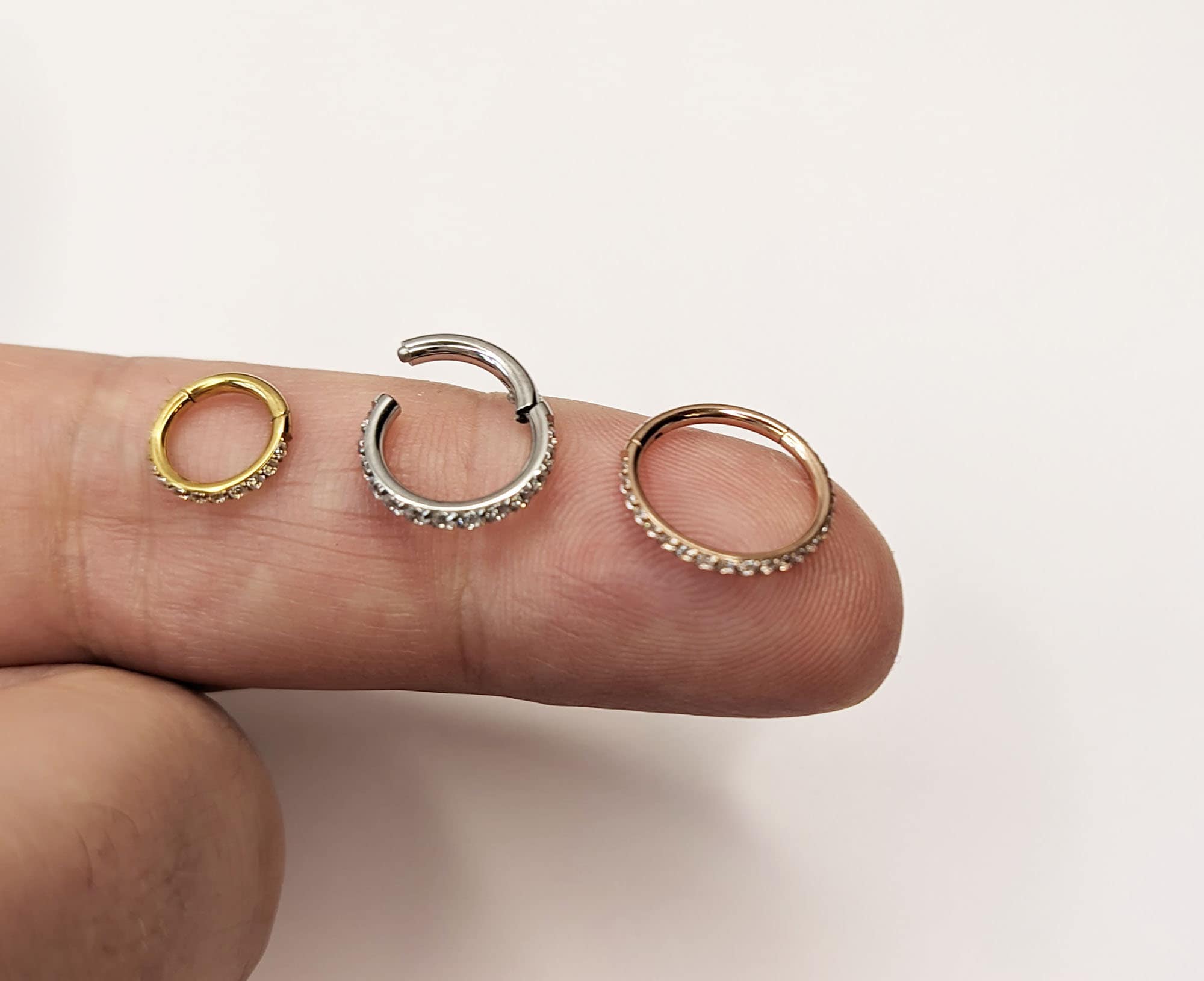 CM Crareesi Mania Piercing Septum Rose 16 G Anneau Segmenté Articulé En Acier Inoxydable 316L Daith Clicker Cœur CZ Septum Daith Helix Piercing De Nez Bijoux, 3 Cm, Acier Inoxydable