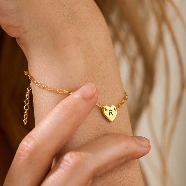 Custom Engraved Initial Bracelet with Paperclip Chain, Heart Bracelet in 18K Gold, Letter Bracelet, Birthday Gift, Valentine's Gift for her
