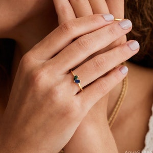 Ring met gepersonaliseerd hart en geboortestenen, ring met 2 geboortestenen, sieraden voor moeders, gepersonaliseerd verjaardagscadeau voor haar, minimalistische stapelbare ring, cadeau voor mama