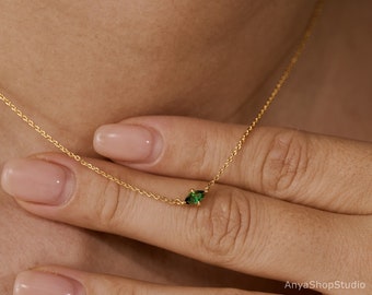 Piedra de nacimiento de marquesa única, collar de piedra de nacimiento minimalista, collar de oro pequeño, regalo de cumpleaños para ella, regalo del Día de las Madres, regalo para mamá