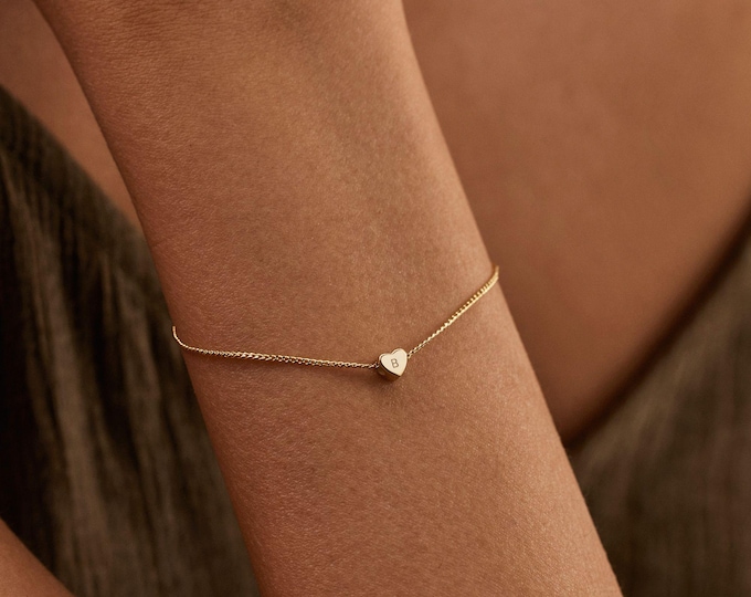Minimalist 3D Heart Charm Bracelet, Custom Initial Bracelet, Engraved Letter Bracelet, Gold Bracelet, Daily Jewelry, Christmas Gift