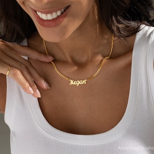 Personalised 18K Gold Name Necklace with Curb Chain, Custom Gothic Name Necklace, Birthday Gift for her, Christmas Gift for Her, for Mom imagem 5