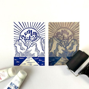 Linoldruck Postkarte “Komm gut rüber“ | Genesungswünsche | Gute Besserung Karte | Mini Print handgedruckt DIN A6 | Linolschnitt Berge