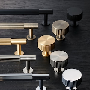 Lined Brass Cabinet pull handle, solid brass high end perfect for cabinets , draws ,wardrobes, kitchens. flawless pvd finishes , reeded