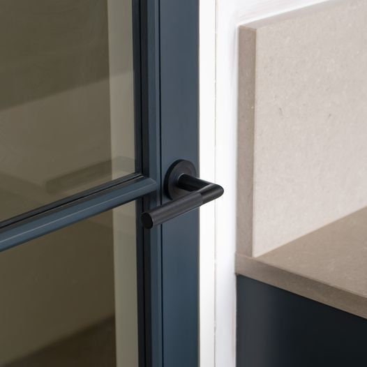 Juego De Manilla De Puerta Interior En Placa Trasera Con Cerradura Y Bisagras Antiguas, Apto Para Todo Tipo De Puertas De Madera, 190 X 40 Mm, Placa Trasera 22SL38KYANT