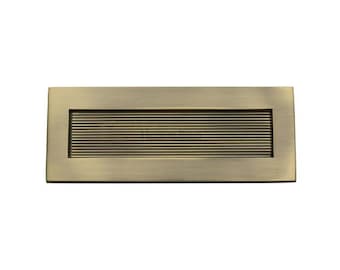 Placa de letras de latón macizo con resorte y revestimiento. Un artículo de calidad y peso pesado fabricado en el Reino Unido. Herrajes para puertas de entrada.