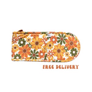Retro green, yellow and orange floral double oven mitt with hanging loop. 70’s inspired vintage flower printed pot holder/kitchen gloves.