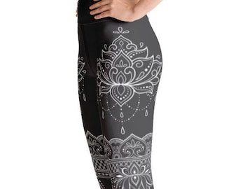 YOGA CAPRI PANTS, Capri Leggings, Mandala Bohemian Legging, Hippy Athleisure Women Activewear, Stretchy Leggings
