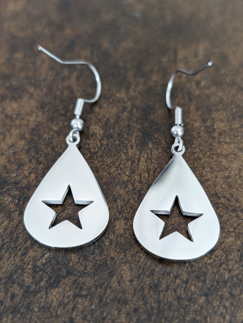 Conan Gray Solid Stainless Steel Found Heaven Star Earrings Hanging Drop Pendants Never Ending Song Design Copy Gift Jewellery Guitar Pick 画像 2