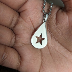 Conan Gris Acero Inoxidable Sólido Encontrado Heaven Star Colgante y Cadena de Bolas Diseño de Canción Sin Fin Copia Regalo Joyería Púa de Guitarra imagen 7