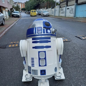 Life Size R2-D2 Droid Remote Control - 3D Character - 3D Sculpture Movie Character