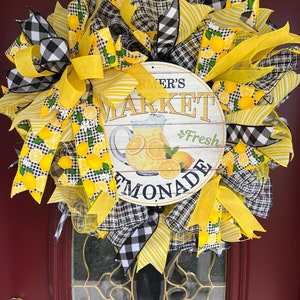 Fresh Lemonade by Whimsical Wreath Designs