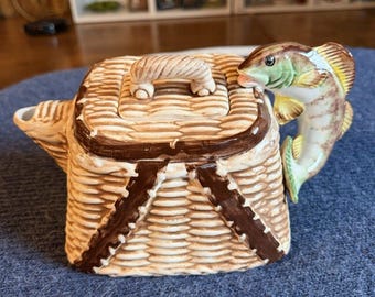 Omnibus Fishing Creel Basket Teapot 5"H Trout Handle Ceramic Rustic Cabin Decor