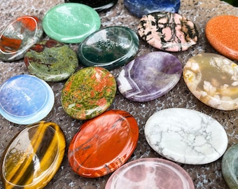 Natural Gemstone Worry Stone,Hand Carved Palm Stone,Anti Anxiety Crystal Worry Stone,Healing Crystal,Chakra Worry Stone Palm Stone.