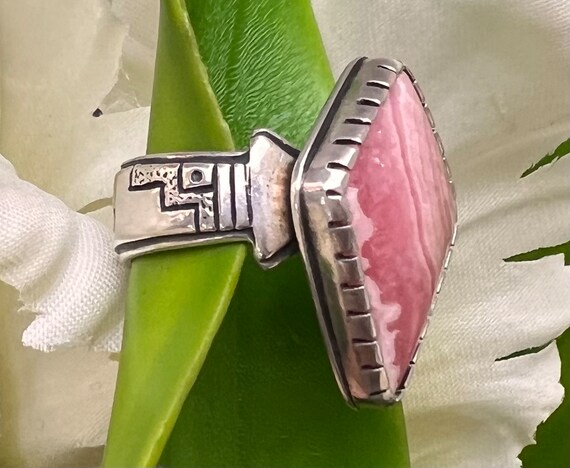 Native American Rhodochrosite and Silver Ring Mad… - image 4