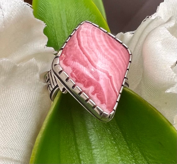 Native American Rhodochrosite and Silver Ring Mad… - image 1