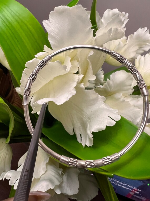 Sterling Silver Vintage bangle bracelet with Indon