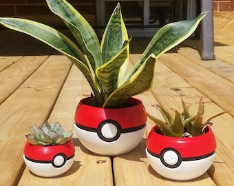 Pokemon Pokeball Planter - Gotta Plant 'Em All / indoor house plants/ modern planter/ nostalgia/ succulents/ cactus