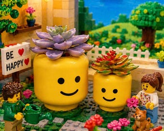 Portapenne/portavaso ispirato alla testa Lego - decorazione per la scrivania dei bambini, look e sensazione nostalgici del personaggio Lego originale.