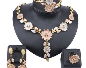 Exquisite Dubai Gold Color Flower Crystal Jewelry Set Nigerian Wedding Woman Accessories Necklace Jewelry Set