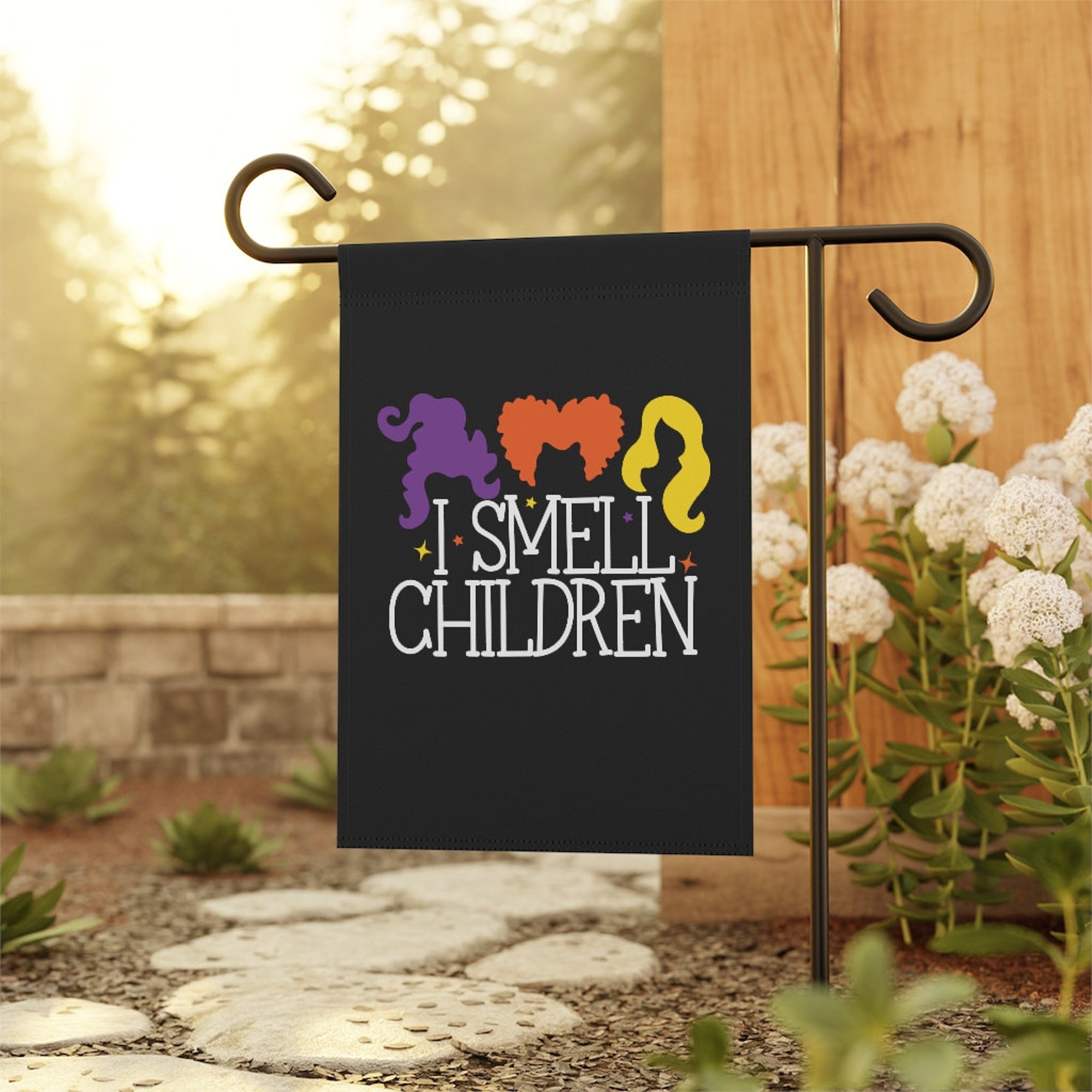 Discover I Smell Children Hocus Pocus Sanderson Sister Merchandise Garden Flag