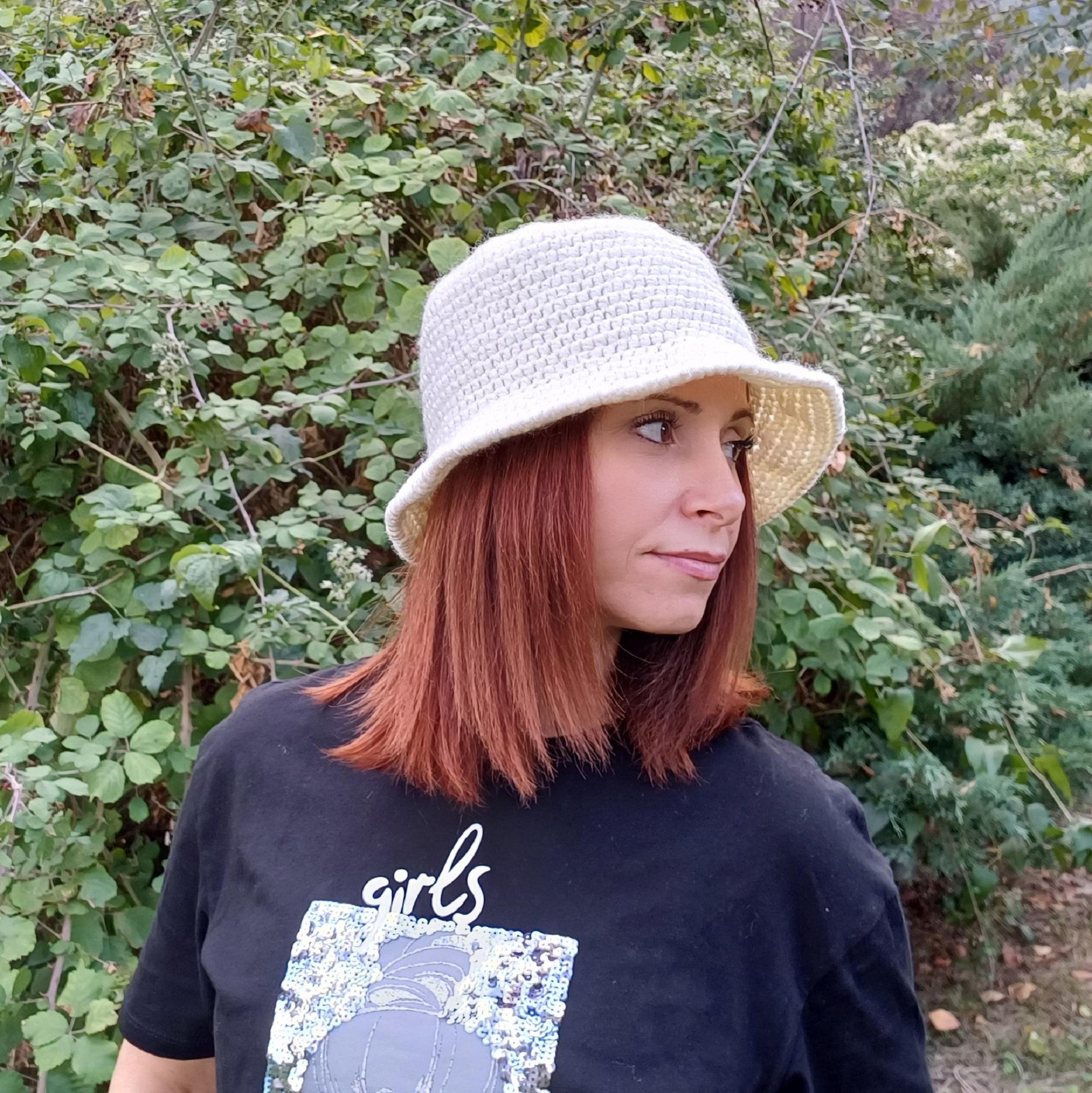 Warm Crochet Bucket Hat, Cozy Wool Winter Hat for Women 