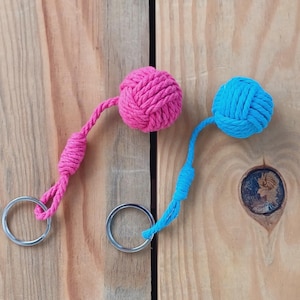 Natural Cotton Rope Monkey Fist Sailing Keychains, Monkey Ball Keyrings, Rope Knot Key Fob, Back to School Backpack Tag, Boaters Key Chain