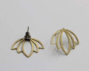 6pcs Raw Brass Lotus Earrings, Floral Stud Earrings, Flower Earring Post, Brass Stud Earrings, Statement Earrings, Jewelry Supplies