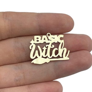 Charme de sorcière de base en laiton, charme d'Halloween, charme de balai de sorcière, charmes fantasmagoriques de Coven Halloween, pendentifs effrayants d'Halloween Fournitures de bijoux en laiton