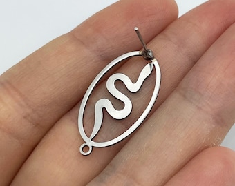 Orecchini a bottone a forma di serpente con finiture placcate in argento e oro - STD121 - Italia