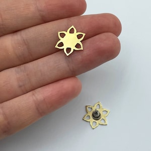 6pcs Raw Brass Flower Earrings, Floral Stud Earrings, Flower Earring Post, Brass Stud Earrings, Raw Brass Earrings, Jewelry Supplies