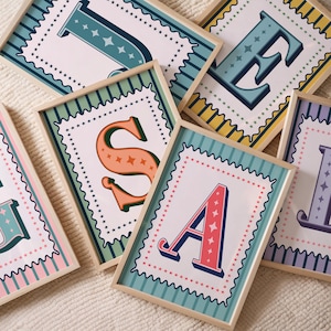 Arte de pared con inicial personalizado, impresión de letras coloridas con cita moderna, elegante regalo de decoración para habitación, arte de pared para guardería, decoración infantil