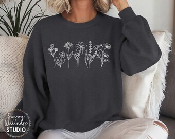 Wildflowers T Shirt, Floral T Shirt, Botanical T Shirt, Flower Sweatshirt, Gift for Women Friend, Boho T Shirt