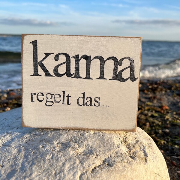 Holzschild mit Spruch-Karma regelt das - Einzigartig Handgefertigt exclusiv-Gedanken Sprüche-Yoga Geschenk-Lebensweisheit