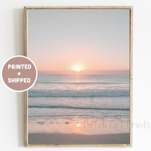 Impresión en colores pastel de puesta de sol en la playa, póster enviado por correo con foto de puesta de sol en azul y rosa, amanecer en el mar, paisaje marino, decoración de pared para el hogar costero, impresión de olas en la orilla del mar