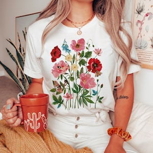 FAIRY GARDEN T-shirt, POPPIES Shirt, Cottagecore Floral Shirt, Fairycore Aesthetic Tee, Red Poppy t-shirt, Nature Lover gift, Gift for Mom