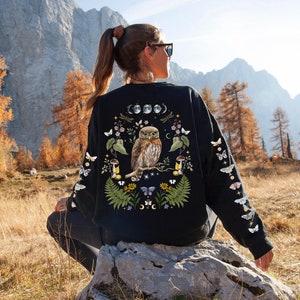MYSTICAL WOODLAND Sweatshirt with Owl design on the back Frog on the front and Butterflies on Sleeves, Cottagecore Sweater for Nature Lovers Black