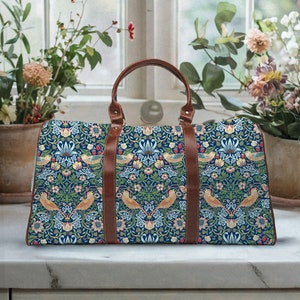 STRAWBERRY THIEF William MORRIS Bohemian Garden Carry On Waterproof Travel Bag, Boho Flowers Birds Duffle bag, Floral Overnight Weekender