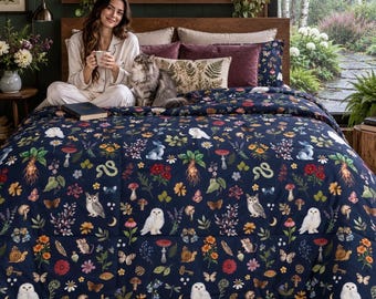 WOODLAND WIZARD Comforter, Magical Forest Comforter with Owl Mandrake Mushrooms Snail Moth Animals Flowers & Plants Print, Witchy Blanket