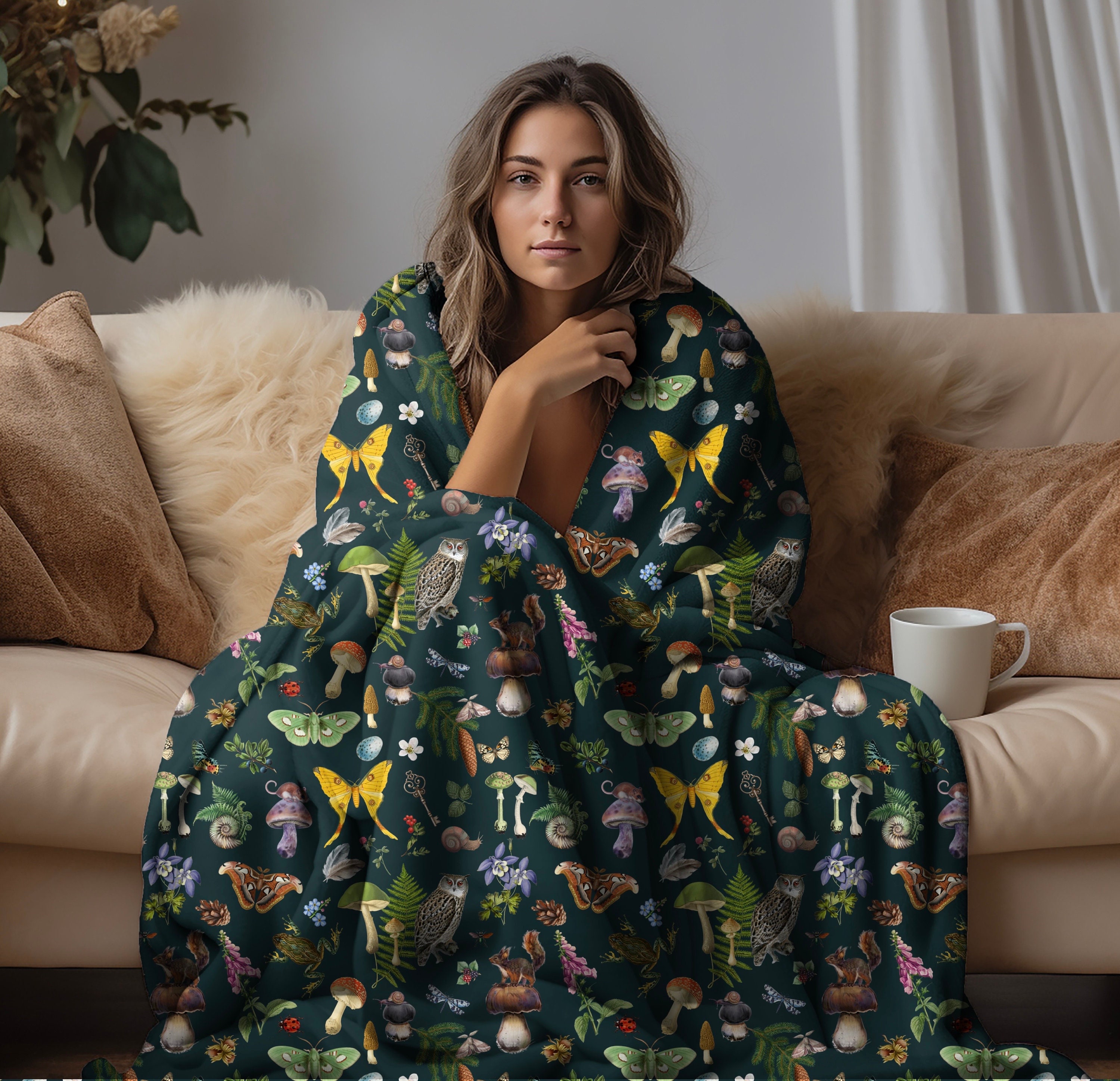 MAGICAL WOODLAND Sherpa Blanket with Owl Animals Butterflies Mushrooms & Fern, Nature Sofa blank