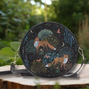 FOREST FOX Round Messenger Bag, Vegan Leather Crossbody Purse, Cottagecore Small Shoulder Bag, Forestcore Messenger bag, Animal Lover gift