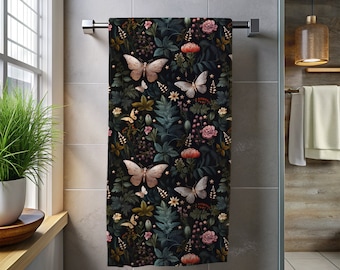 Toalla de playa/baño NIGHT GARDEN, toalla de baño Mystical Moth, toalla de playa Witchy, toalla de baño Whimsigoth, decoración de baño Dark Cottagecore