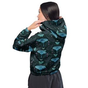 GREEN LUNA MOTH Cropped Windbreaker, Mystical Butterfly Cropped Half Zip Hoodie, Aesthetic All Over Printed Windbreaker Jacket for Women