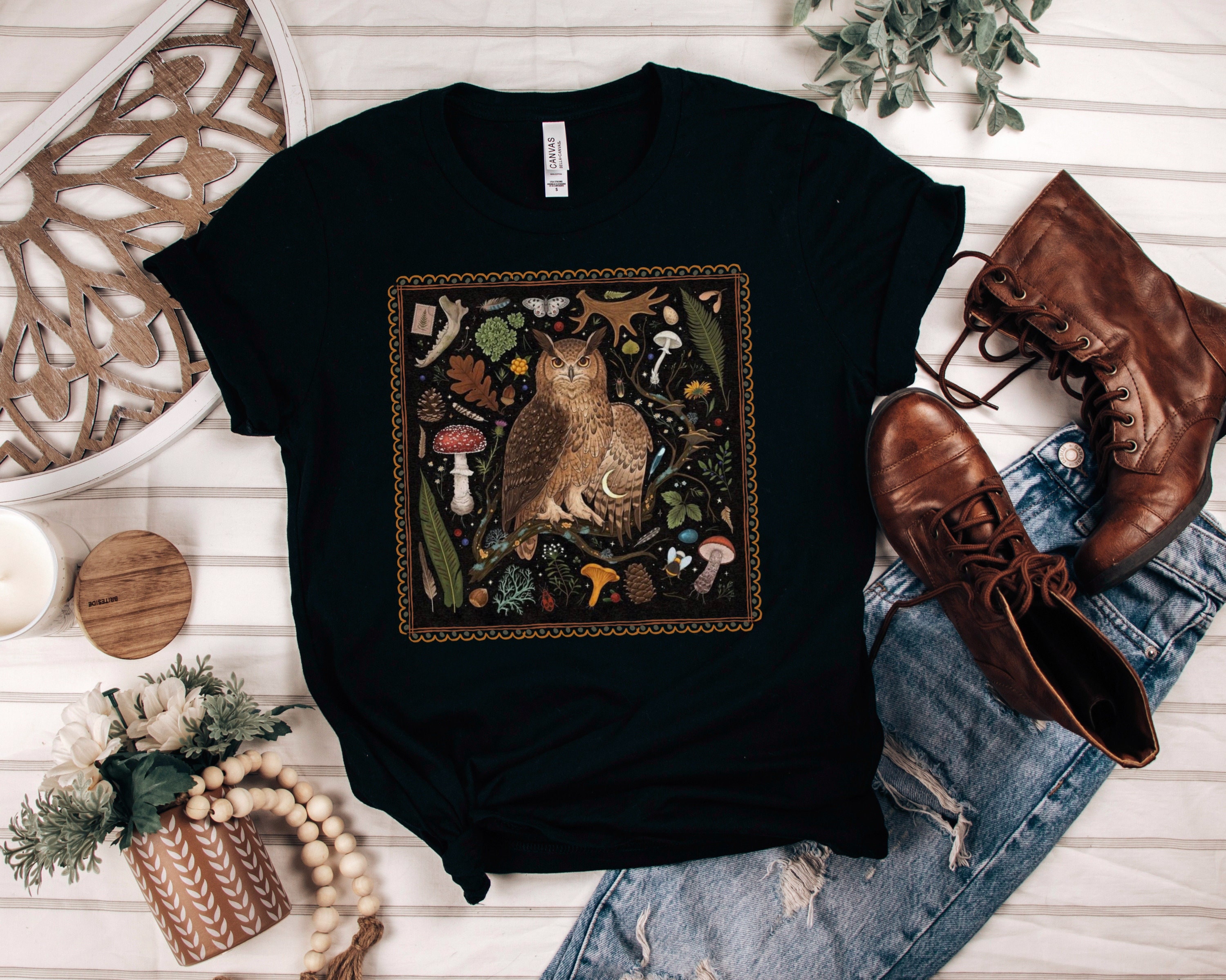 MYSTICAL OWL T-shirt, Forestcore Shirt with Owl Mushrooms Fern & Moth design, Bird Watchers Gift