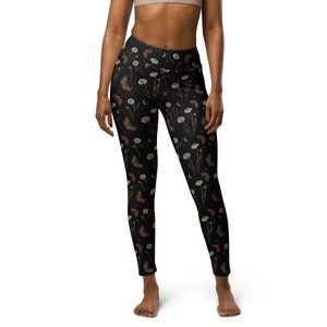 FALL Inspired Leggings with DAISIES & MOTH Design, Mystical Moth Yoga Leggings, Witchy Leggings, Cottagecore Floral Leggings, Fall Clothing