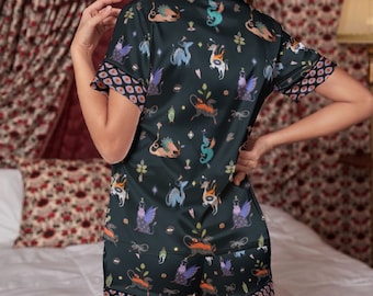 MYTHICAL DRAGONS Women 2 pcs Satin Pajama Set, Medieval Creatures Short Sleeve Shirt & Shorts Silky PJ Set, Mystical Boho Witchy Loungewear