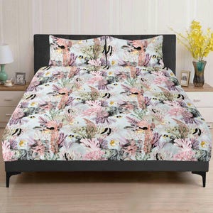 TROPICAL CORAL REEF 3 Pcs Beddings, Sealife Bed set with Fish Shells & Seaweeds print, Aquatic Duvet Cover and pillows set, Coastal Bedroom